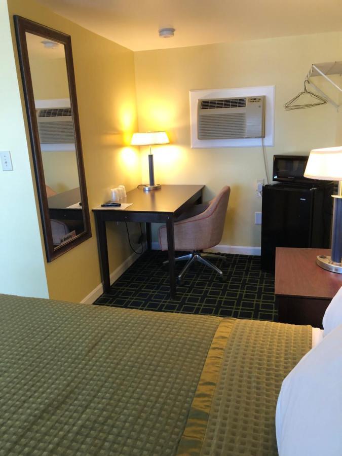 Rosewood Motel East Wareham Екстериор снимка